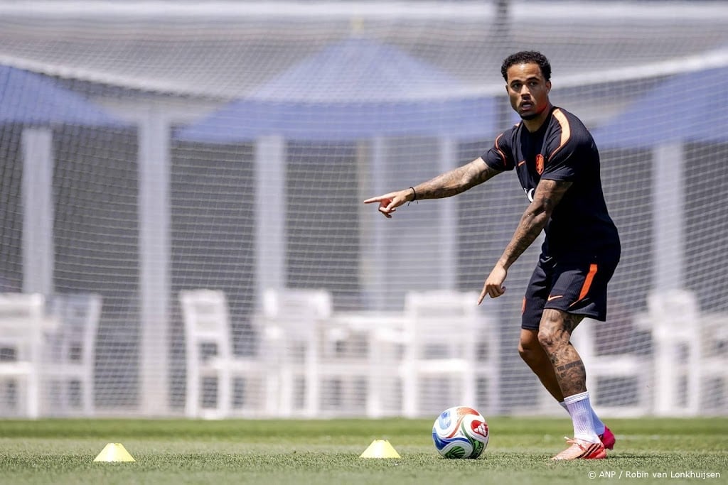 Kluivert ziet WK-droom na 'beetje gekke carrière' alsnog uitkomen