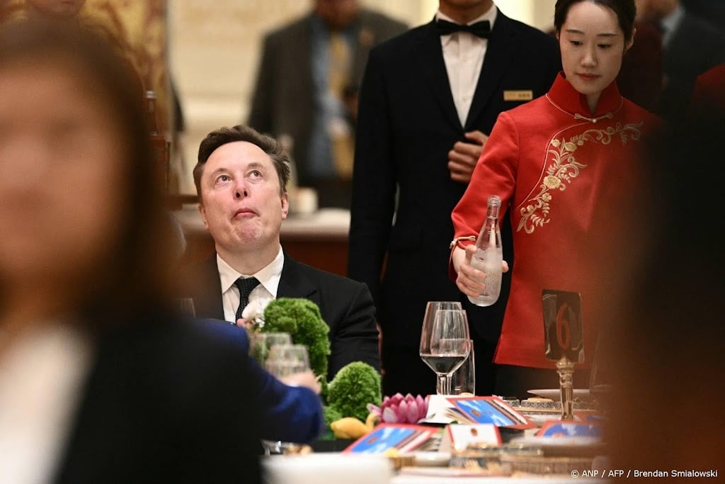 ASML nodigt Elon Musk uit voor besloten technologie-evenement