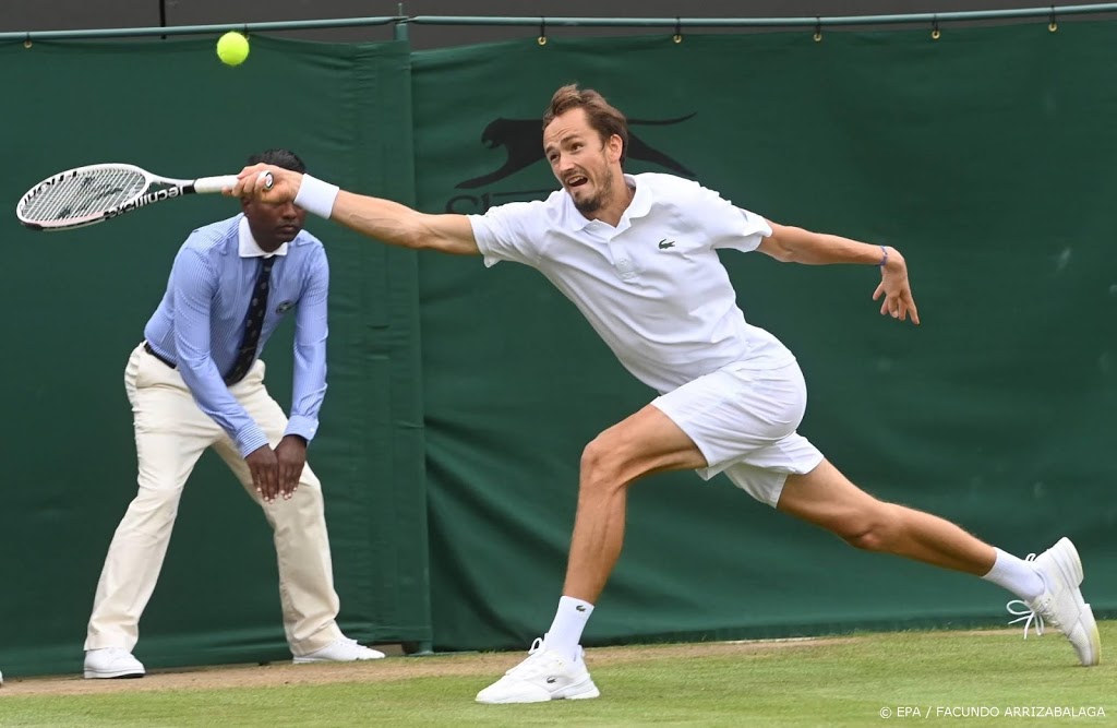 Poolse tennisser Hurkacz schakelt Medvedev uit op Wimbledon 