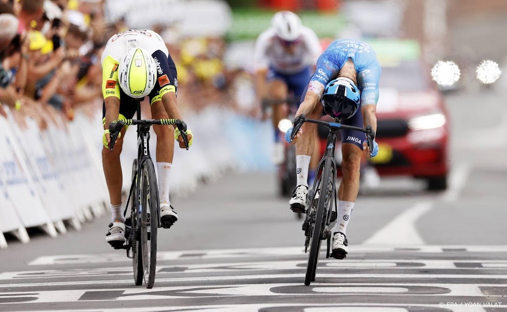 Van der Hoorn grijpt naast ritzege, fors verlies Roglic in Tour