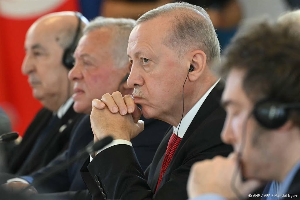 Erdogan verlaat Berlijn direct na EK-wedstrijd Nederland-Turkije