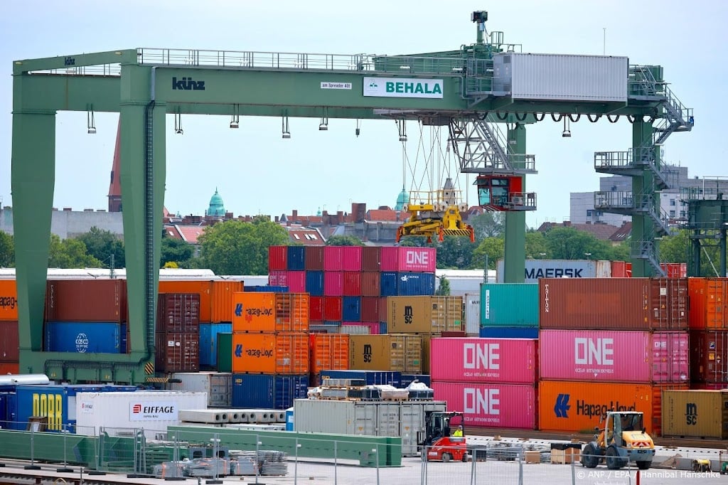 Duitse fabrieksorders herstellen na scherpe daling