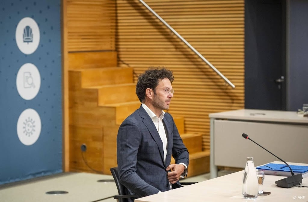 Oud-RIVM-directeur voelde 'enorme druk' over vaccinatiegraad