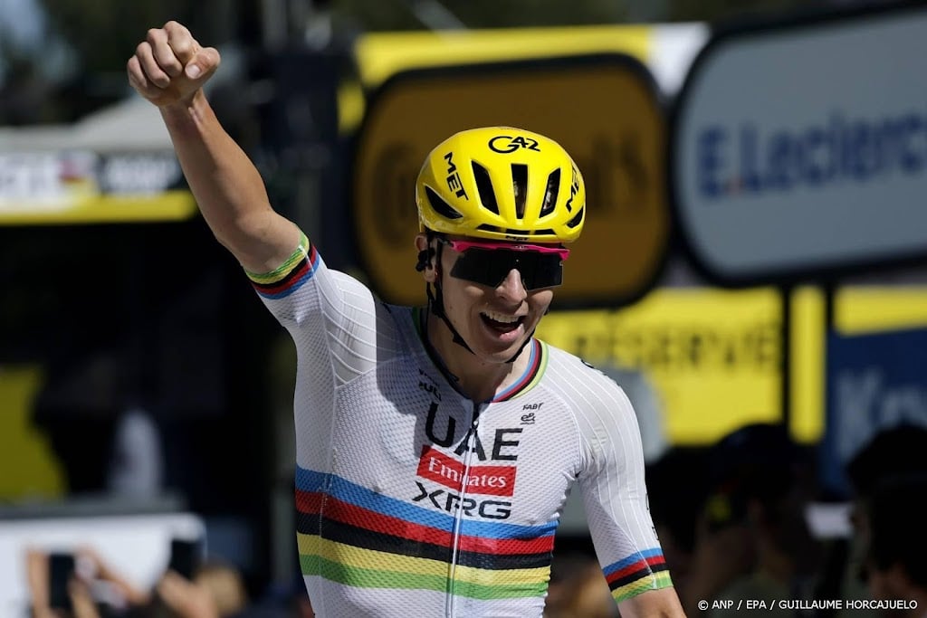 Pogačar wint derde etappe Tour de France en neemt gele trui over 