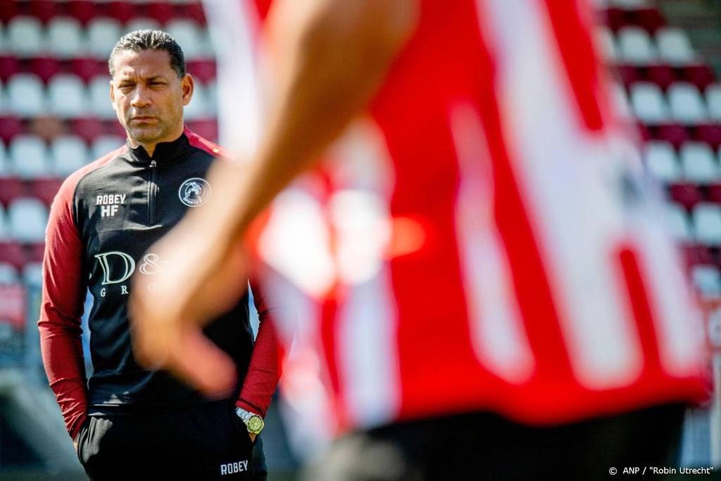 Sparta legt trainer Fraser tot medio 2022 vast