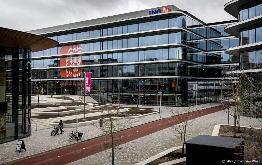 Winst ING vervijfvoudigt bijna en bank wil aandeelhouders belonen