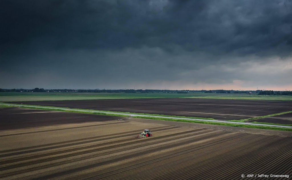 Code geel en wateroverlast in groot deel van het land