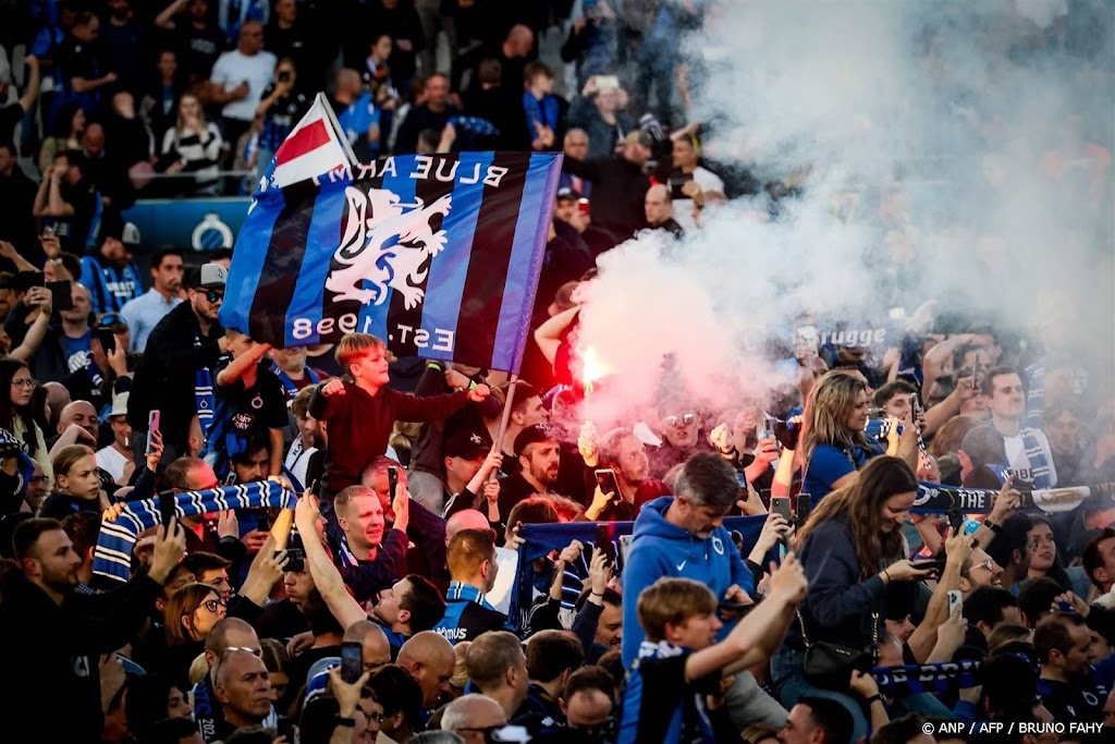 Club Brugge weert 34 supporters na brengen Hitlergroet