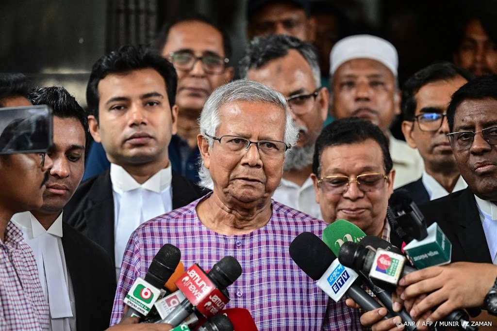 Nobelprijswinnaar Yunus wil interim-regering Bangladesh leiden