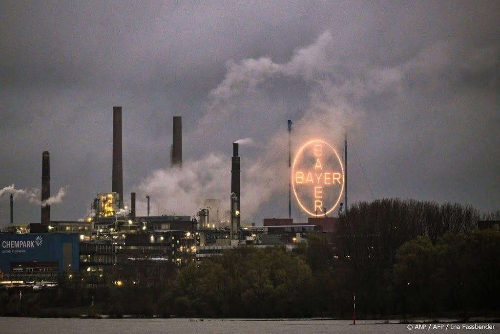 Bayer verhoogt verwachting door sterke vraag naar medicijnen