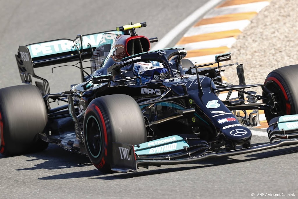 Teambaas Mercedes: Bottas verdiende het om te blijven
