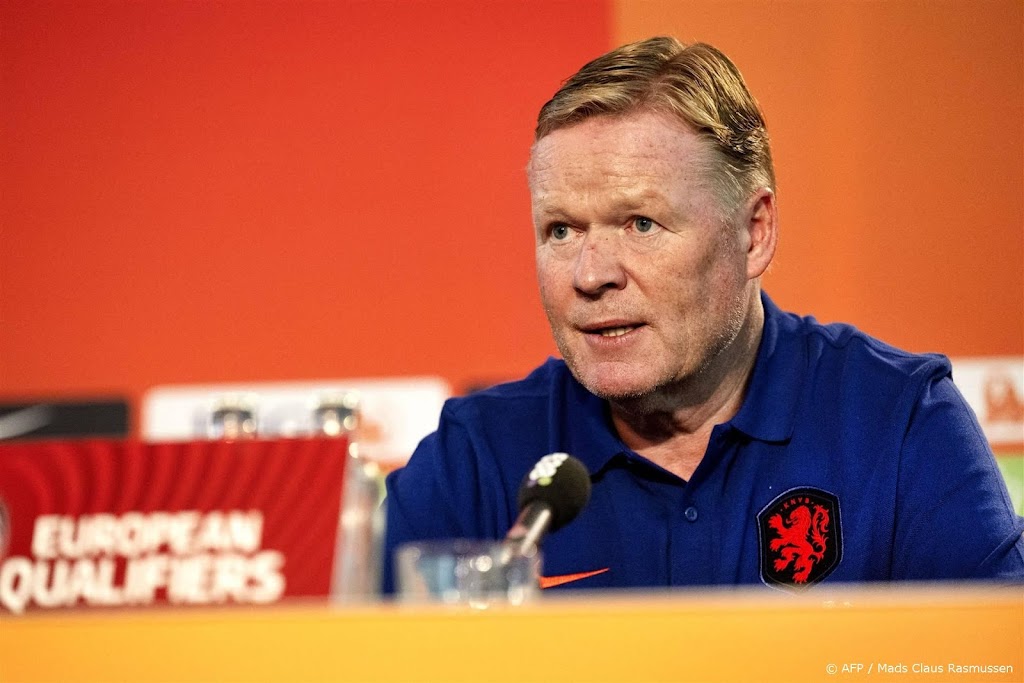 Koeman houdt keuze voor middenvelder naast De Jong nog geheim