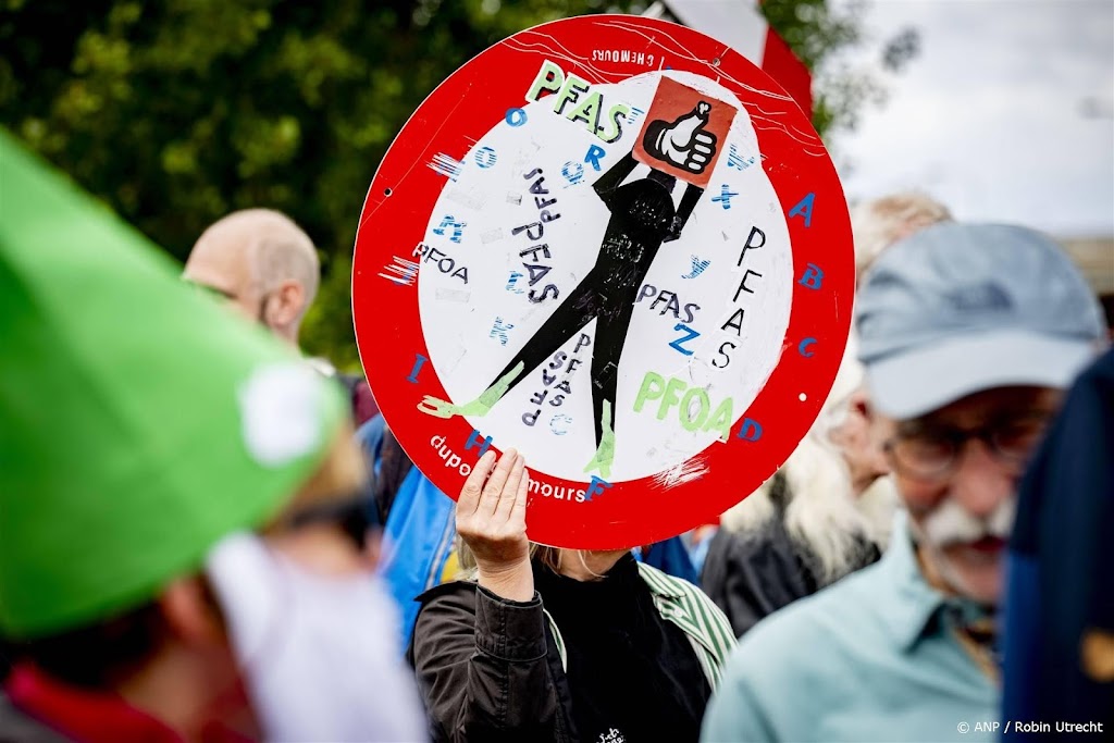 Negen op de tien Nederlanders willen maatregelen tegen PFAS