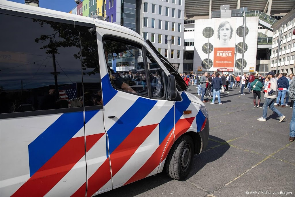 Geen politie bij wedstrijd Ajax - FC Utrecht op 15 september