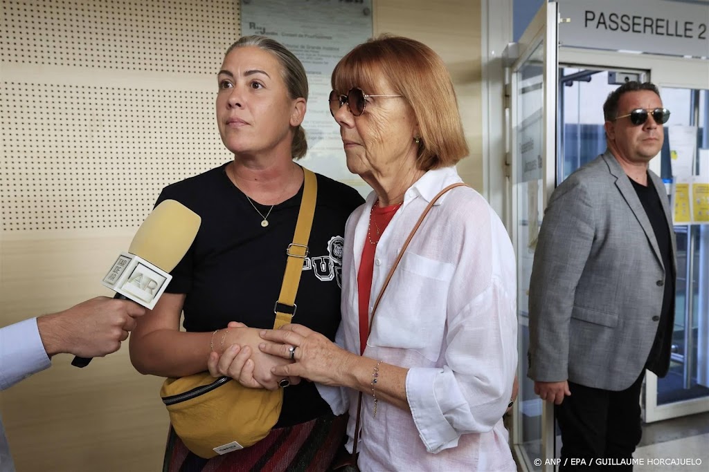 Dochter in Franse verkrachtingszaak haalt uit naar vader