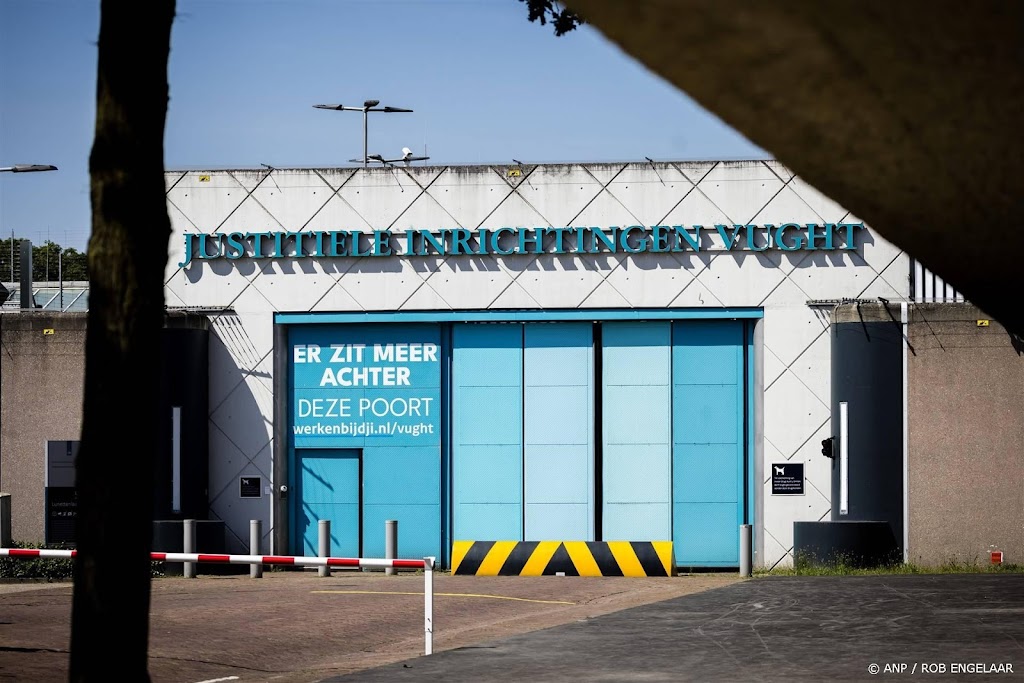 Kabinet bevestigt dat gedetineerden EBI kort contact hadden 