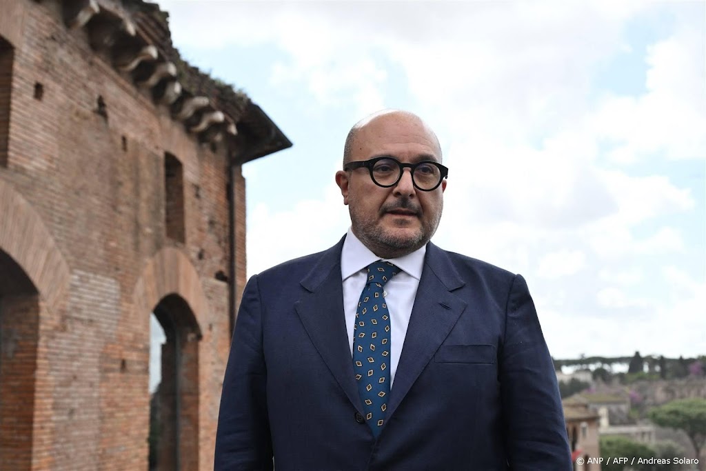 Italiaanse cultuurminister treedt af na affaire met influencer