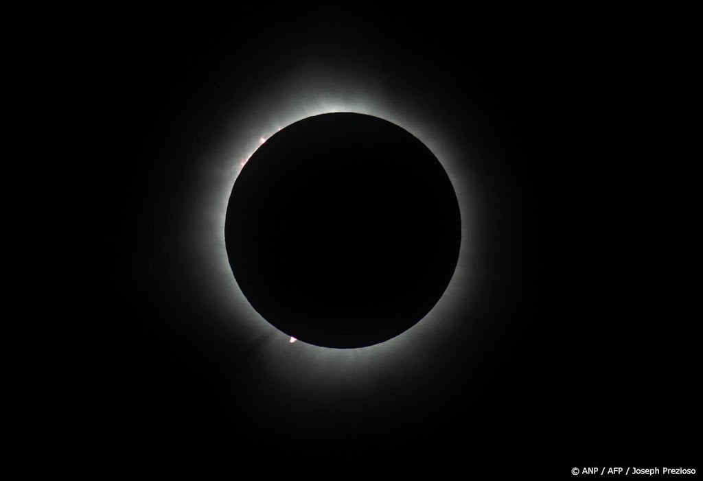 Maansverduistering zondagavond zichtbaar boven Nederland