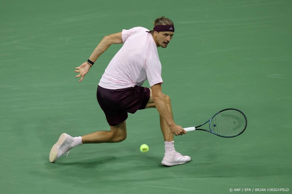 Als eerste geplaatste Zverev nu wel in drie sets door op US Open