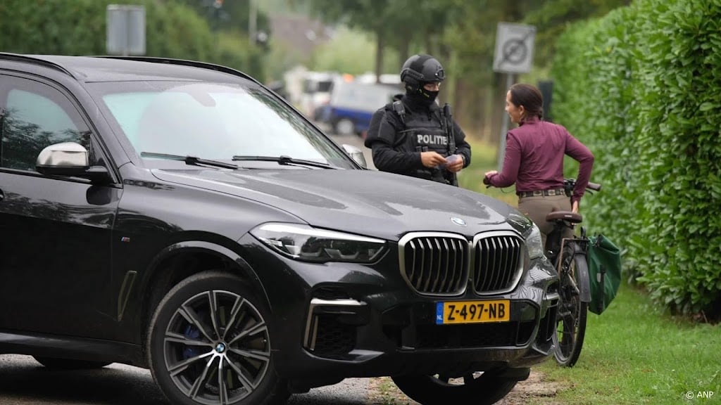Politieonderzoek Overasselt gaat ook zondag weer verder