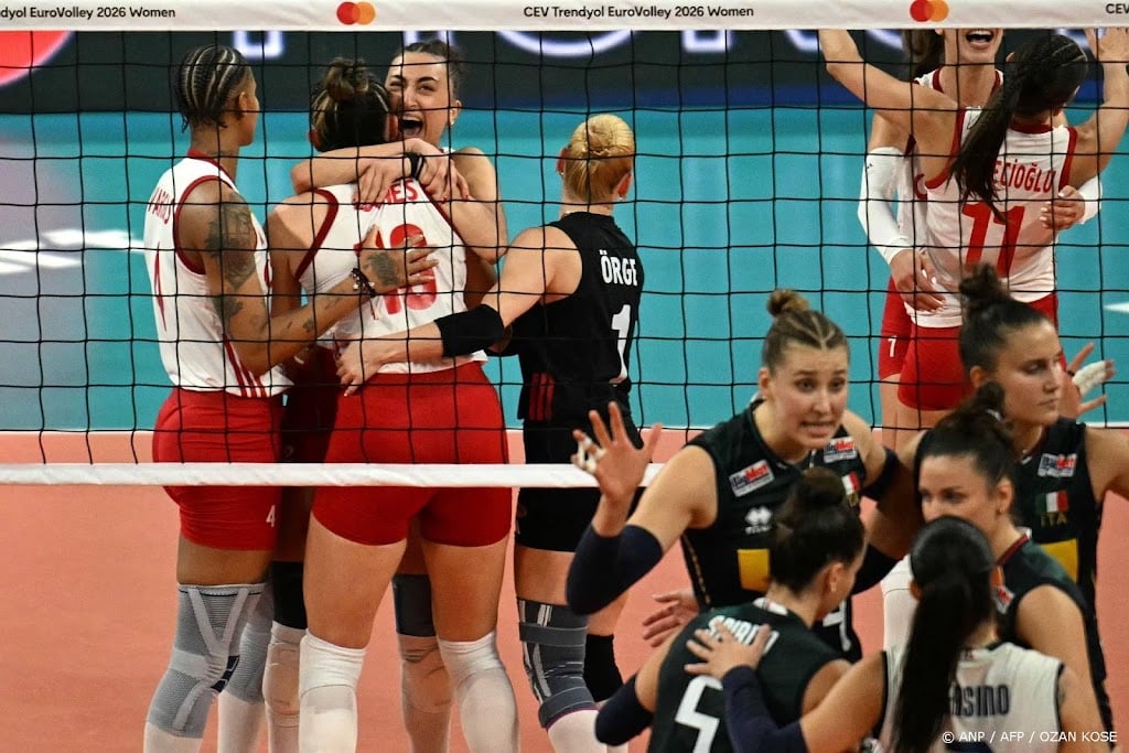 Volleybalsters Turkije prolongeren Europese titel