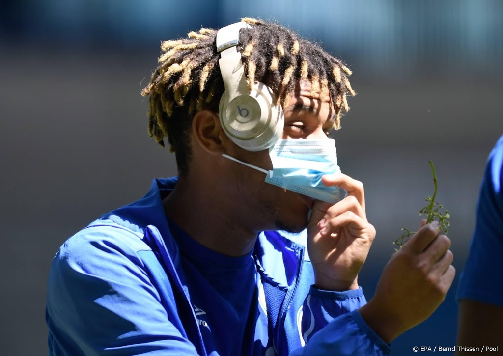 Benfica huurt Franse verdediger Todibo van Barcelona