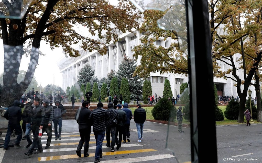 'Oppositie neemt ministerie in Kirgizië over'