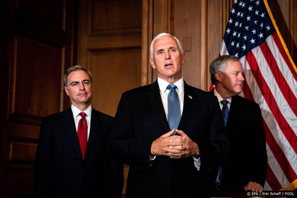 Vicepresident Pence wil toch geen plexiglas bij verkiezingsdebat