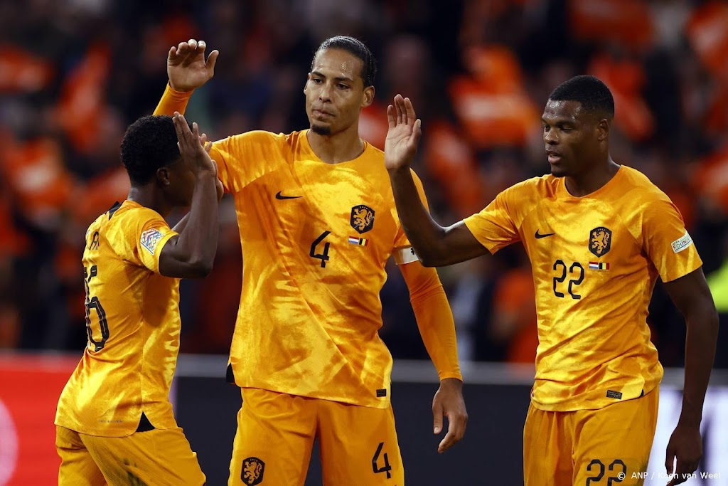 Nederlands elftal blijft nummer 8 van de wereld