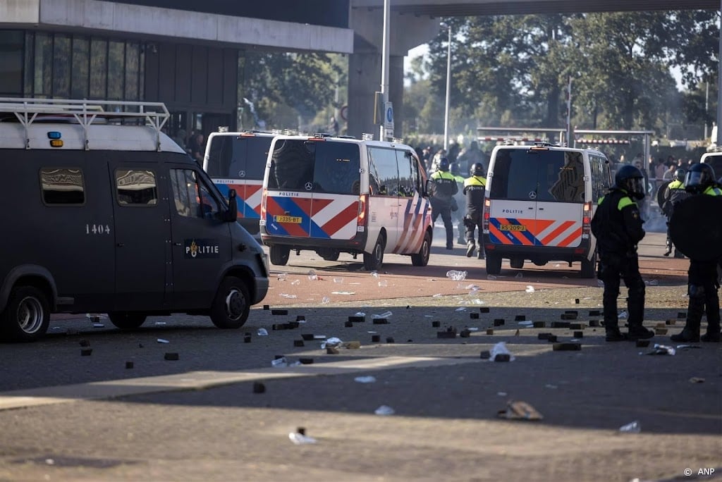 Ajax-fan veroordeeld tot 16 dagen cel om rellen na duel Feyenoord