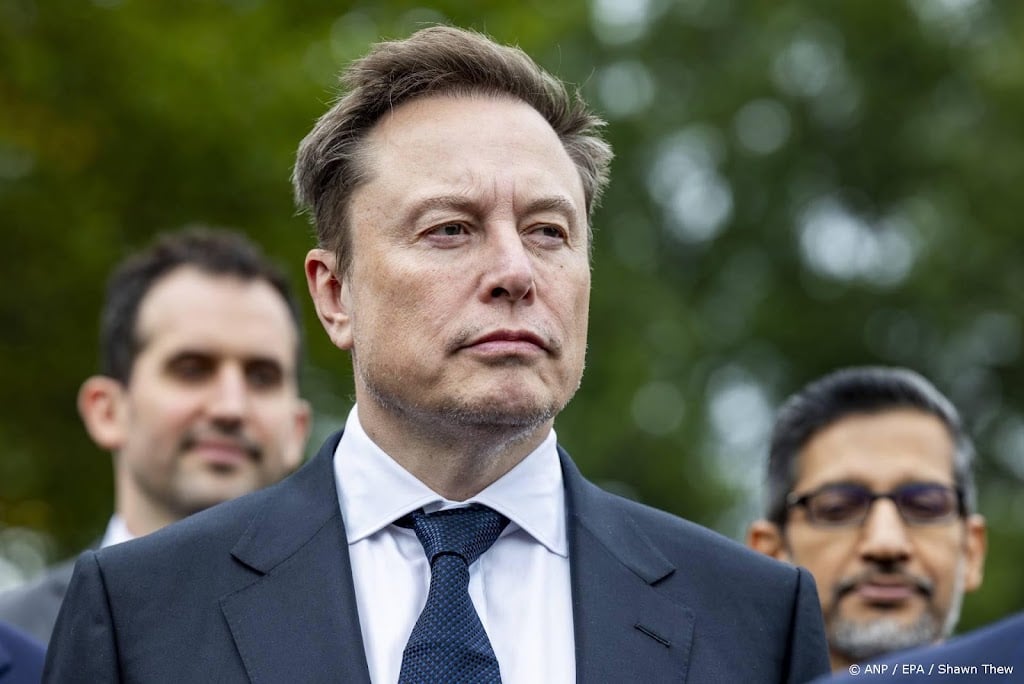 Elon Musk weer biljonair dankzij koerswinsten SpaceX en Tesla