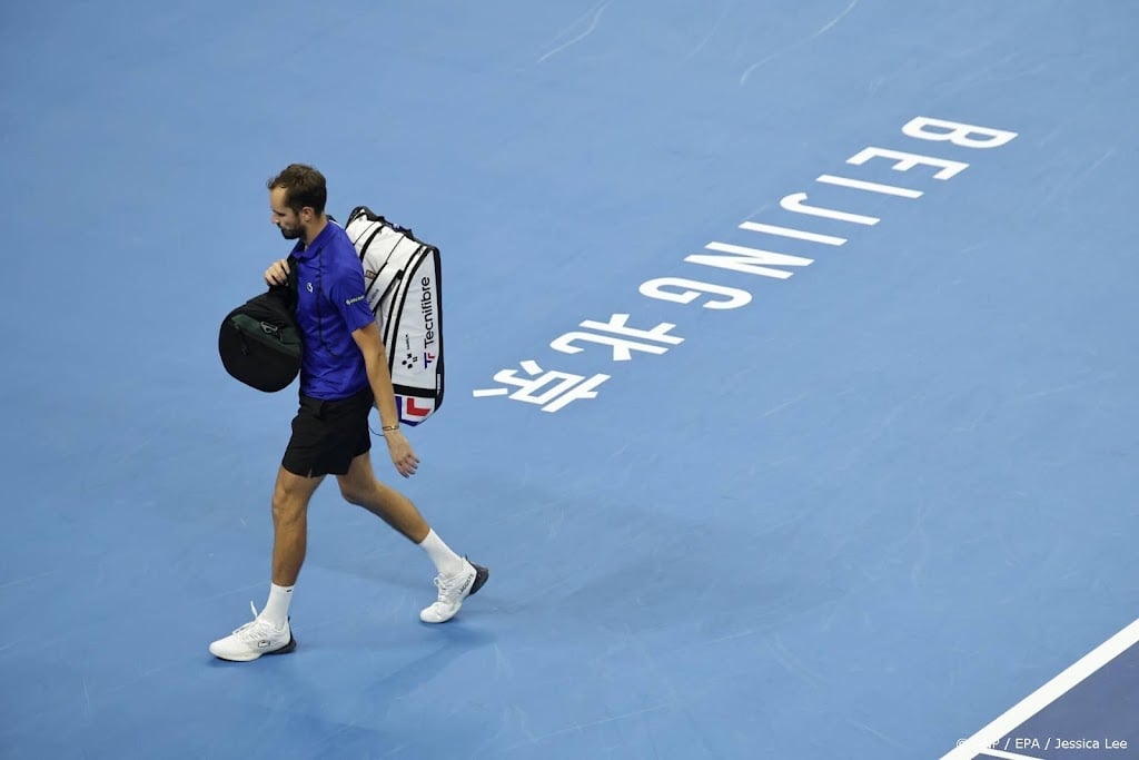 Tennisser Medvedev mist na diskwalificatie geld en ATP-punten