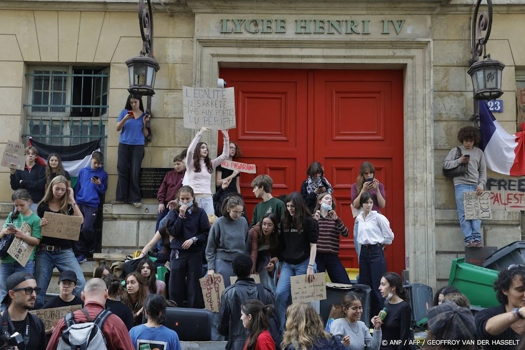 Franse premier schrapt lessen op scholen voor overleg
