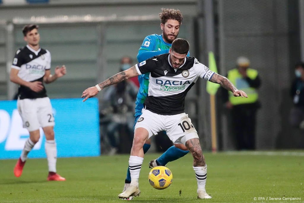 Udinese pakt punt bij nummer twee Sassuolo