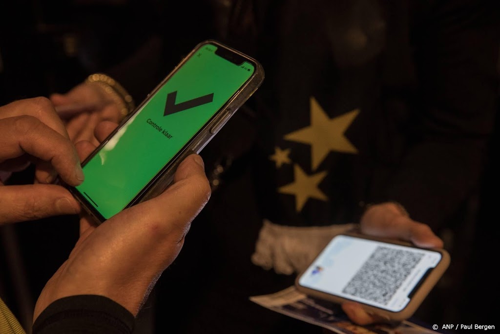 Amsterdamse KHN-voorzitter: horeca controleert QR-code beter