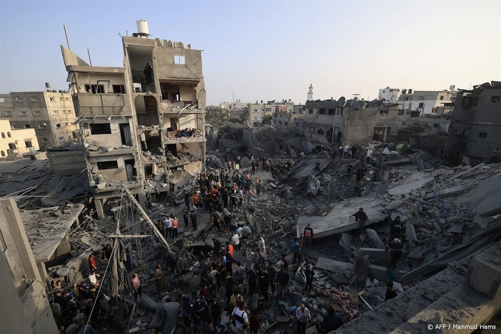 Jordanië dropt medische hulppakketten in Gazastrook
