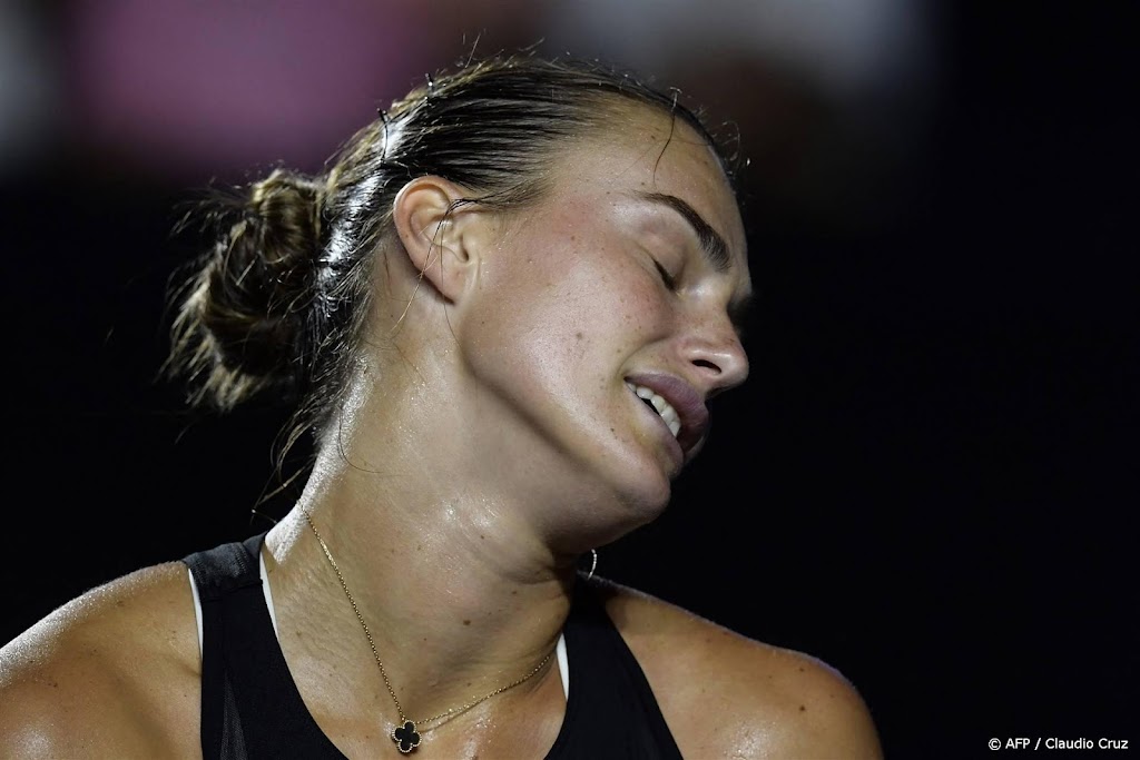 Swiatek ten koste van Sabalenka naar eindstrijd WTA Finals