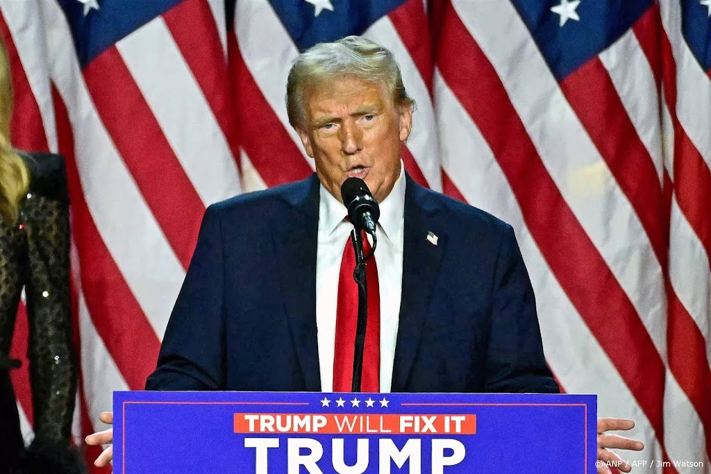 Klimaatactivisten bekladden Amerikaanse ambassade Londen om Trump