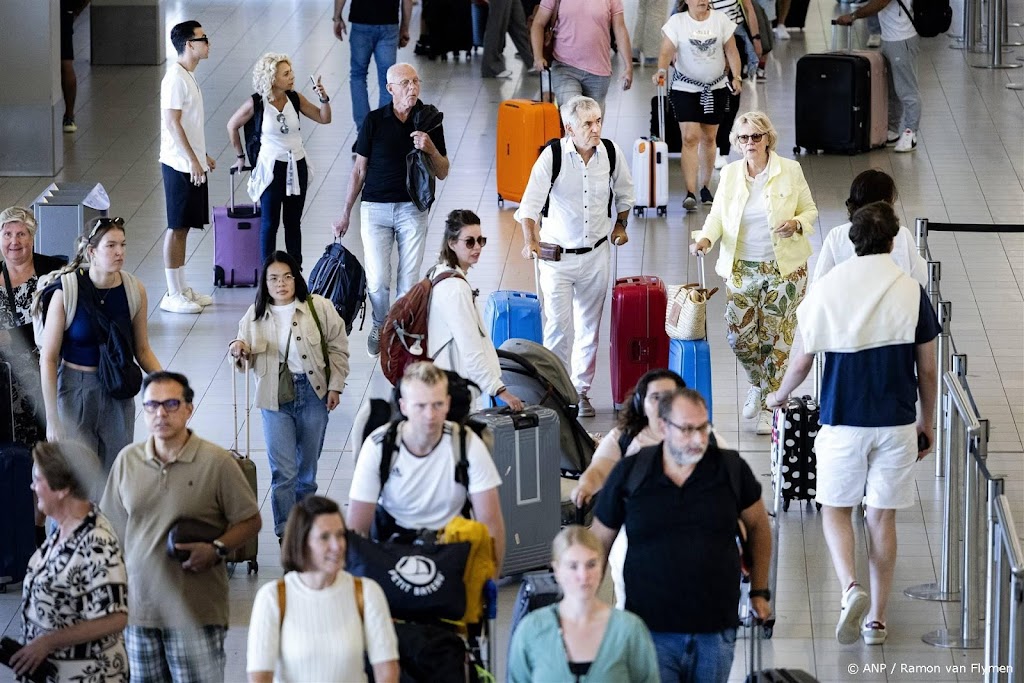 Aantal vliegtuigpassagiers in derde kwartaal 4 procent hoger