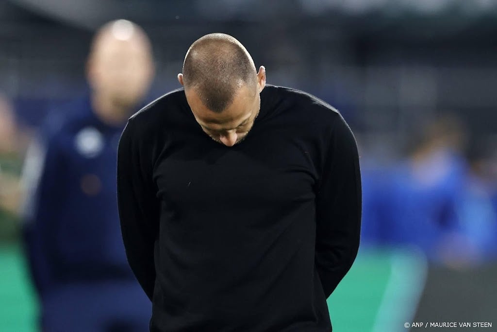 Ajax ontslaat hoofdtrainer John Heitinga