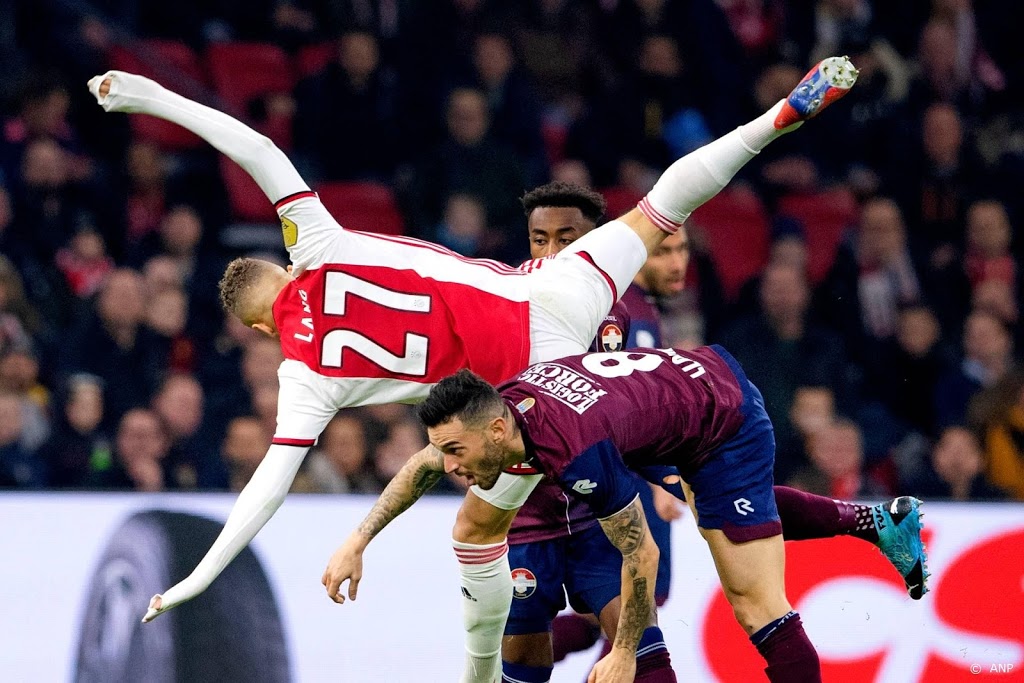 Ajax verliest van Willem II: 0-2