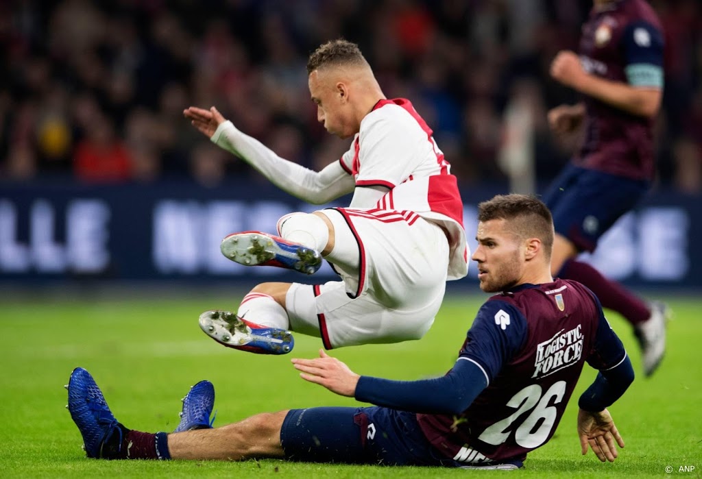 Ajax laat zich verrassen door sterk Willem II