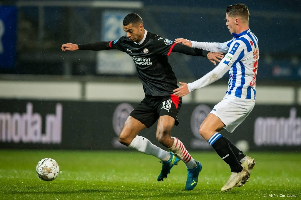 PSV redt in blessuretijd punt tegen sc Heerenveen