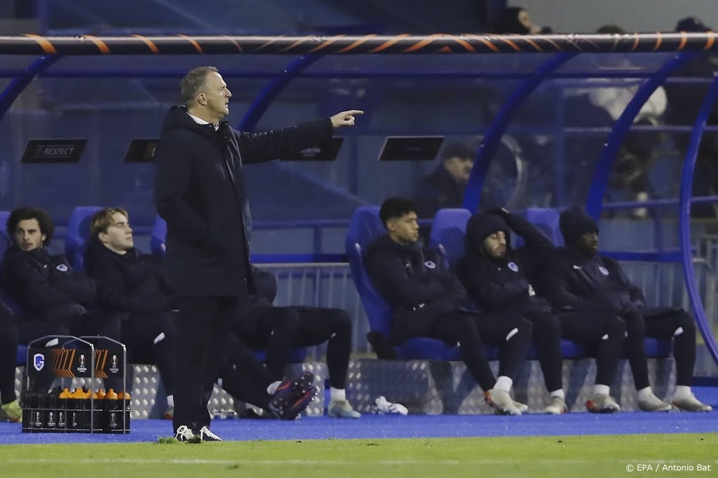 KRC Genk breekt met trainer Van den Brom