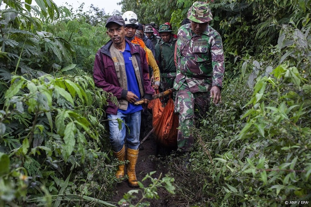 Laatste vermiste dood gevonden na vulkaanuitbarsting Indonesië