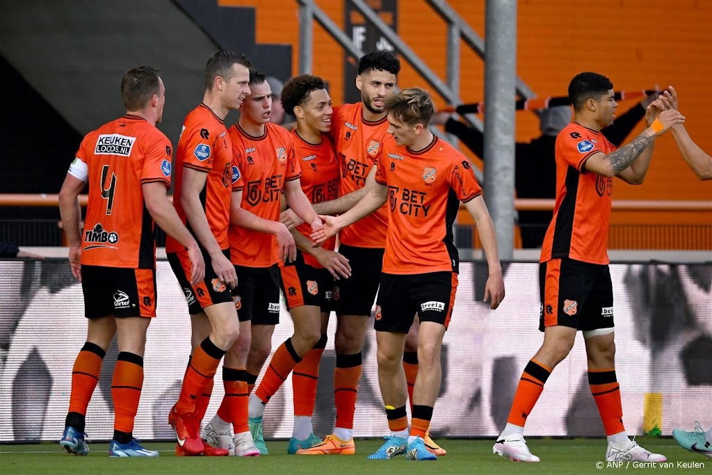 FC Volendam in punten gelijk met koploper Excelsior
