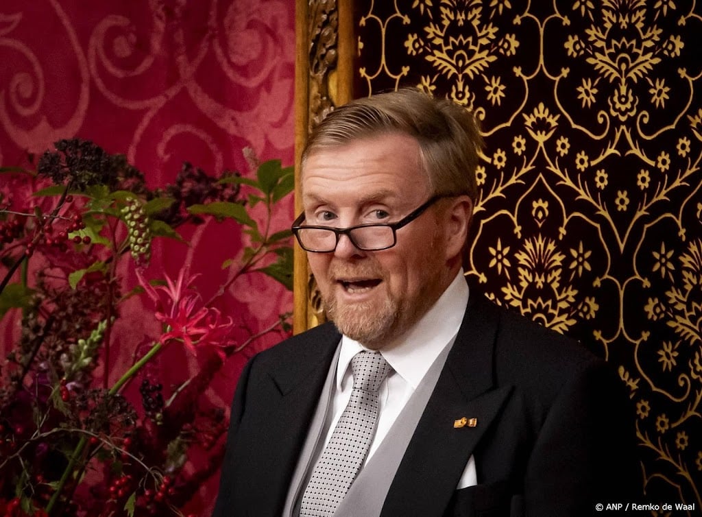 Koning, politici en tientallen BN'ers roepen op: bescherm vrouwen