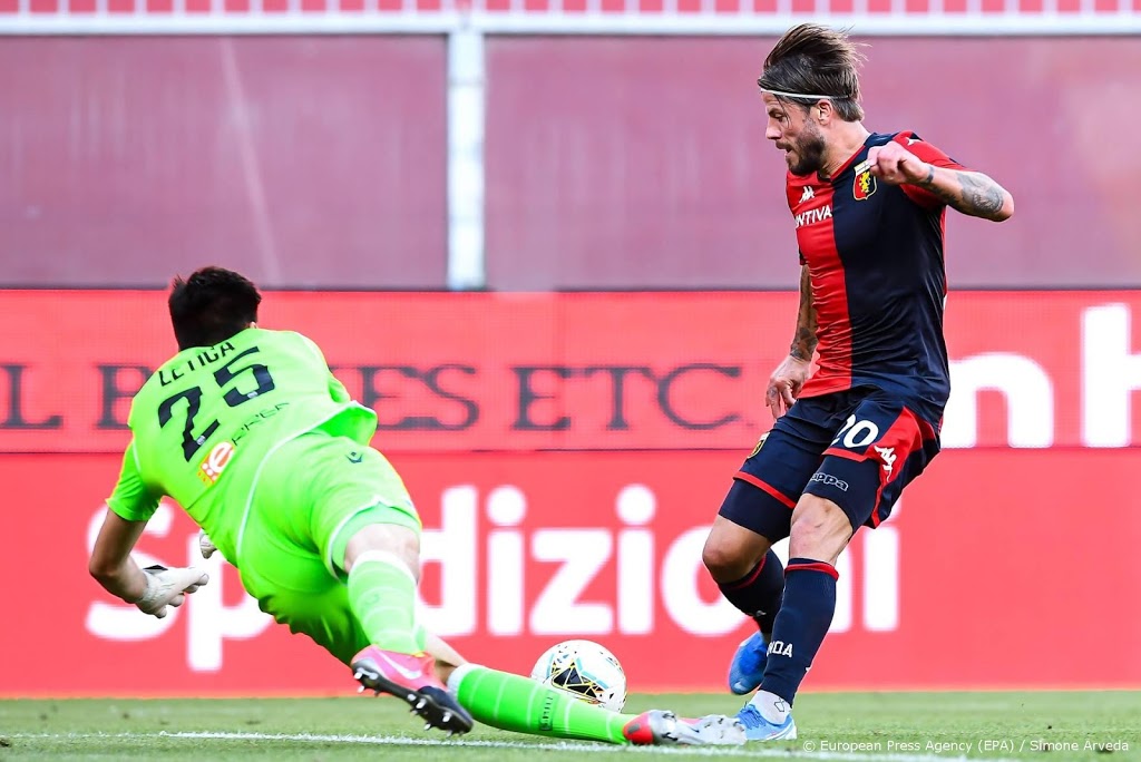 Schöne laat contract bij Genoa ontbinden en zoekt nieuwe club