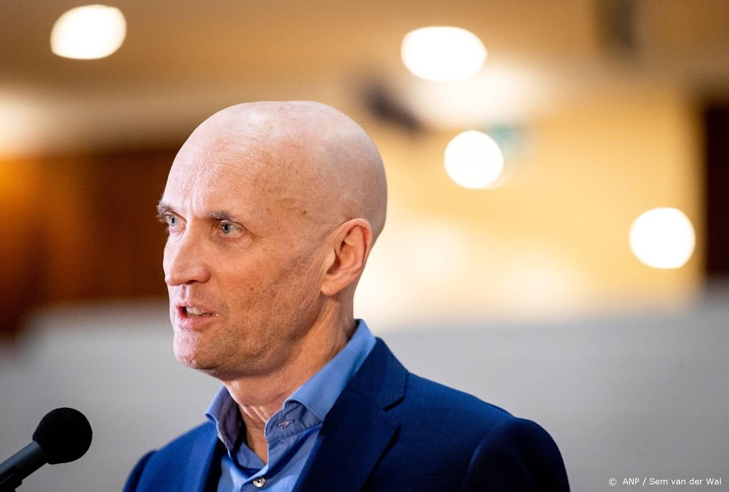 'Aantal opgenomen coronapatiënten lijkt licht over top te zijn'