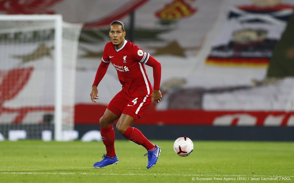Liverpool ziet door coronasituatie af van vervanging Van Dijk